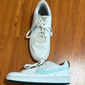 Nike White Low-Top Sneakers with Mint Swoosh